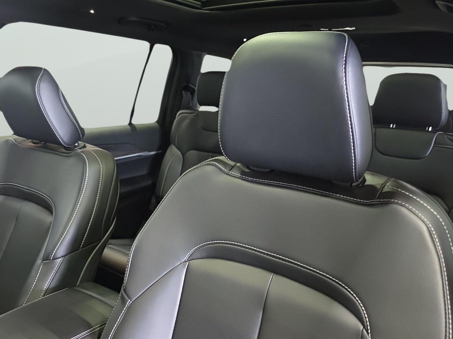 2025 Jeep Grand Cherokee L GRAND CHEROKEE L LIMITED 4X4