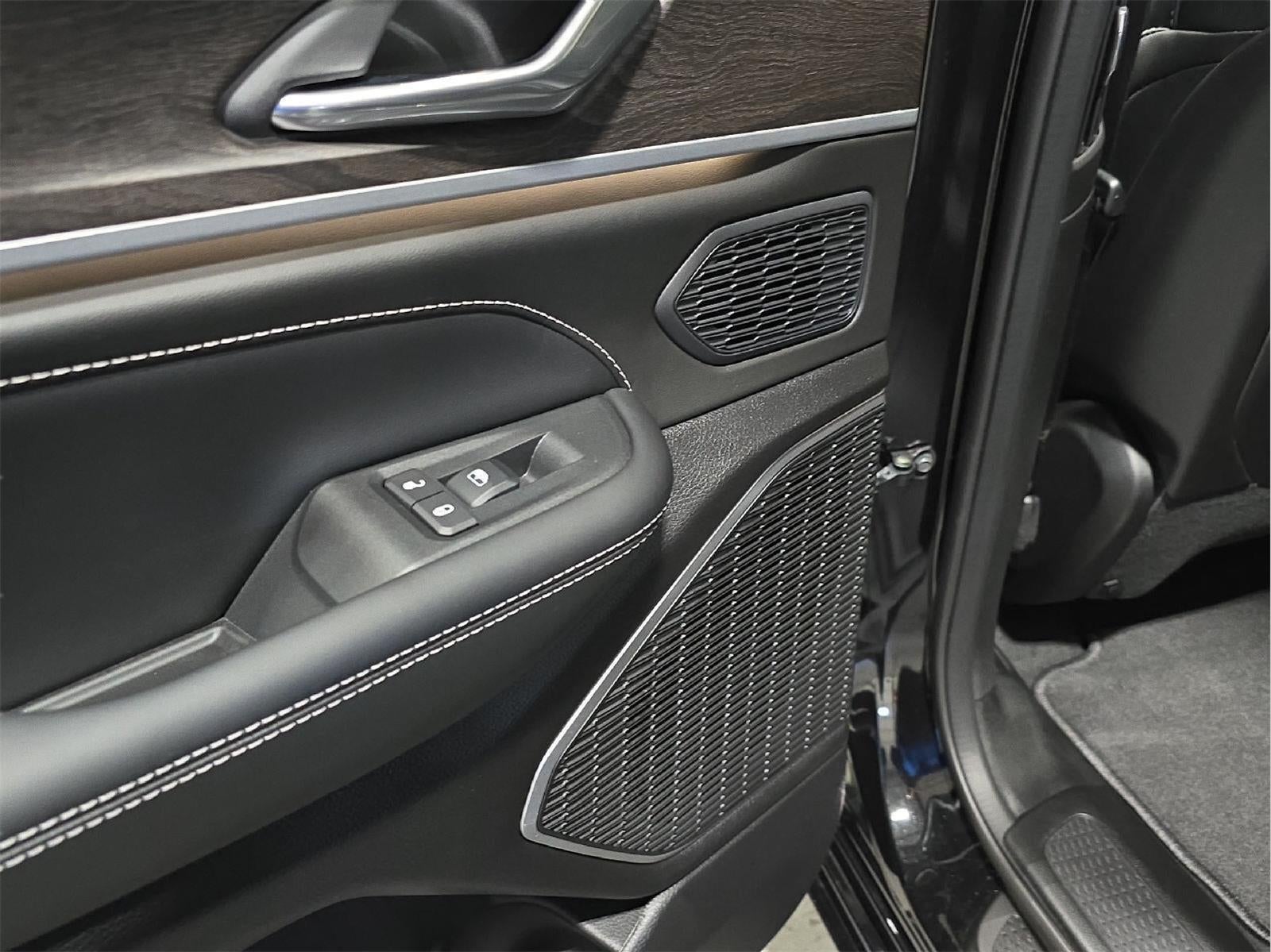 2026 Jeep Grand Cherokee L GRAND CHEROKEE L LIMITED RESERVE 4X4