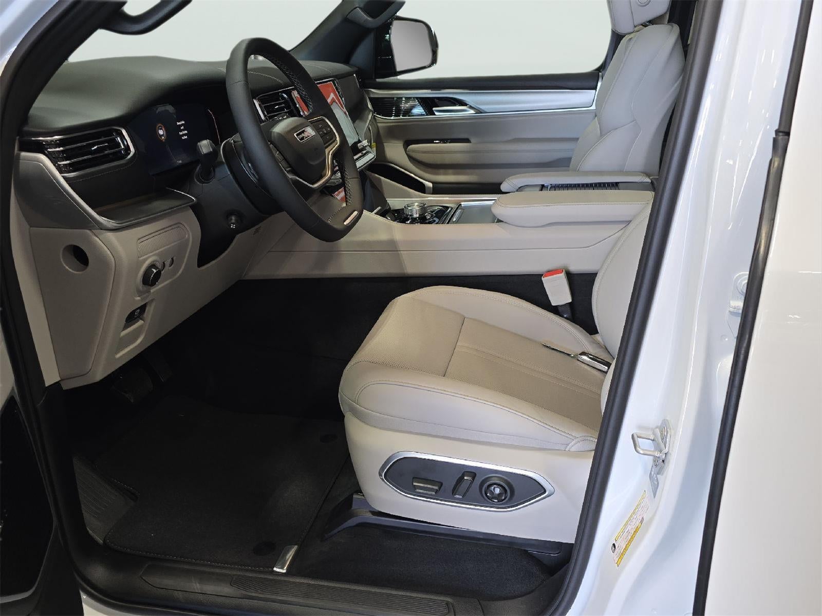 2026 Jeep Grand Wagoneer L GRAND WAGONEER L LIMITED RESERVE 4X4