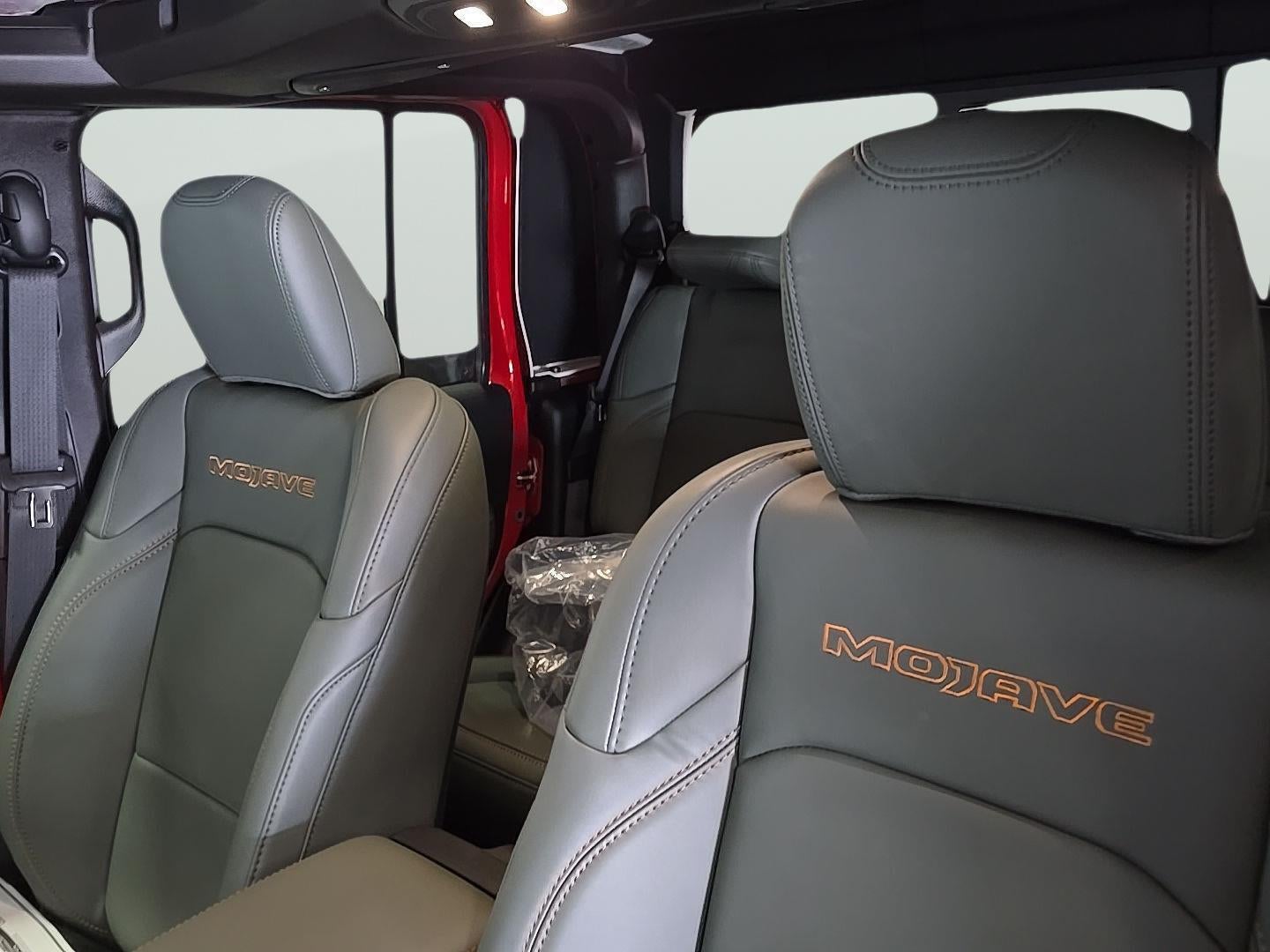 2025 Jeep Gladiator GLADIATOR MOJAVE 4X4