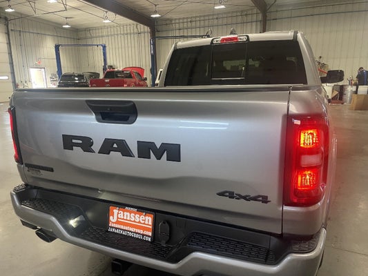 2025 RAM 1500 RAM 1500 BIG HORN CREW CAB 4X4 5'7' BOX in Holdrege, McCook, North Platte, York, Larned, NE - Janssen Auto Group