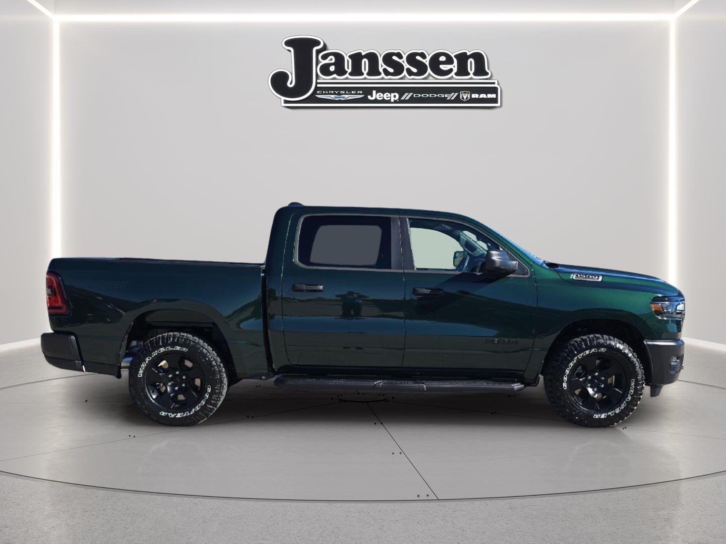 2027 RAM 1500 RAM 1500 WARLOCK CREW CAB 4X4 5'7' BOX