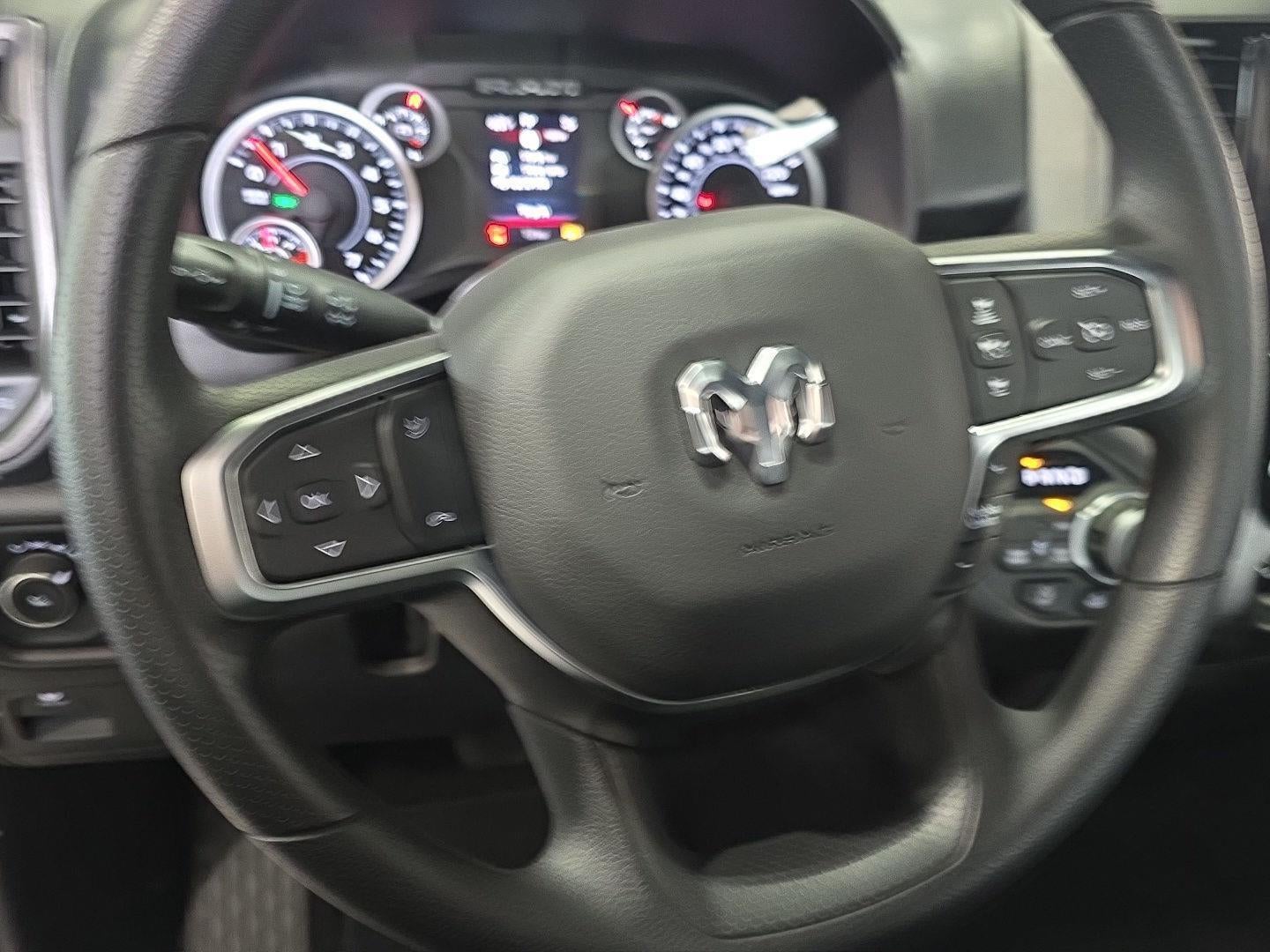 2026 RAM 1500 RAM 1500 TRADESMAN CREW CAB 4X4 5'7' BOX