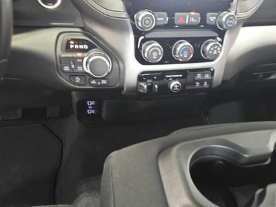 2026 RAM 1500 RAM 1500 TRADESMAN CREW CAB 4X4 5'7' BOX