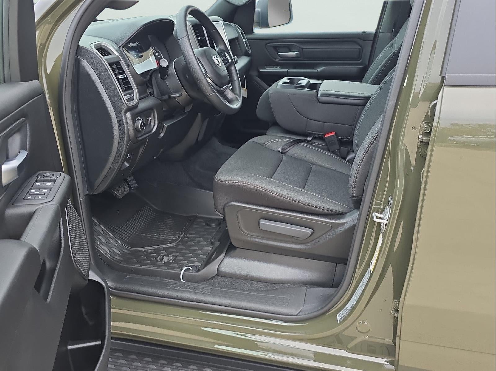 2027 RAM 1500 RAM 1500 WARLOCK CREW CAB 4X4 5'7' BOX