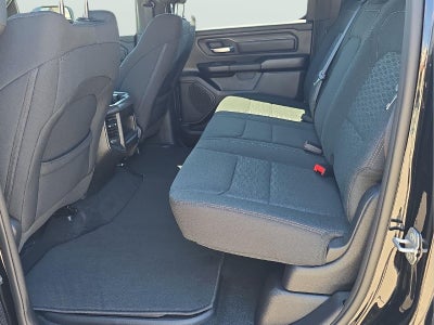 2026 RAM 1500 RAM 1500 EXPRESS CREW CAB 4X4 5'7' BOX