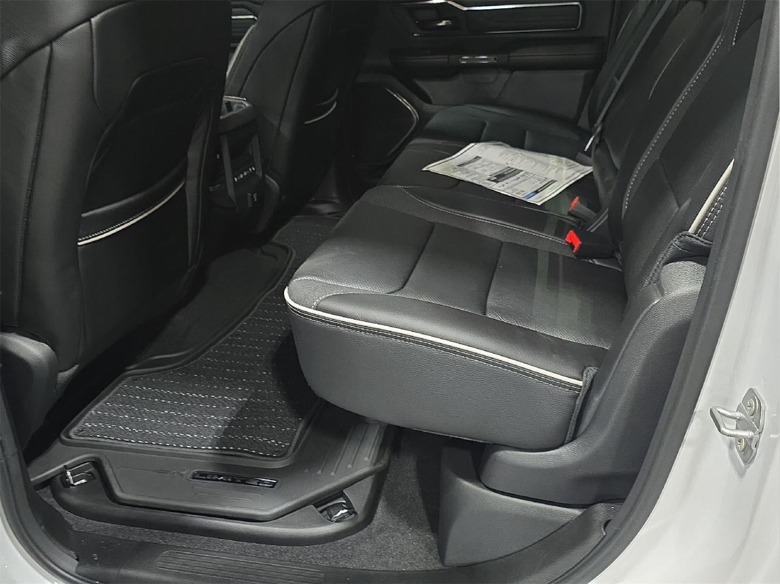 2026 RAM 1500 RAM 1500 LIMITED CREW CAB 4X4 5'7' BOX