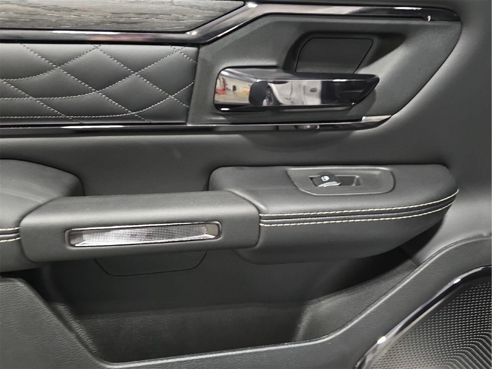 2026 RAM 1500 RAM 1500 LIMITED CREW CAB 4X4 5'7' BOX