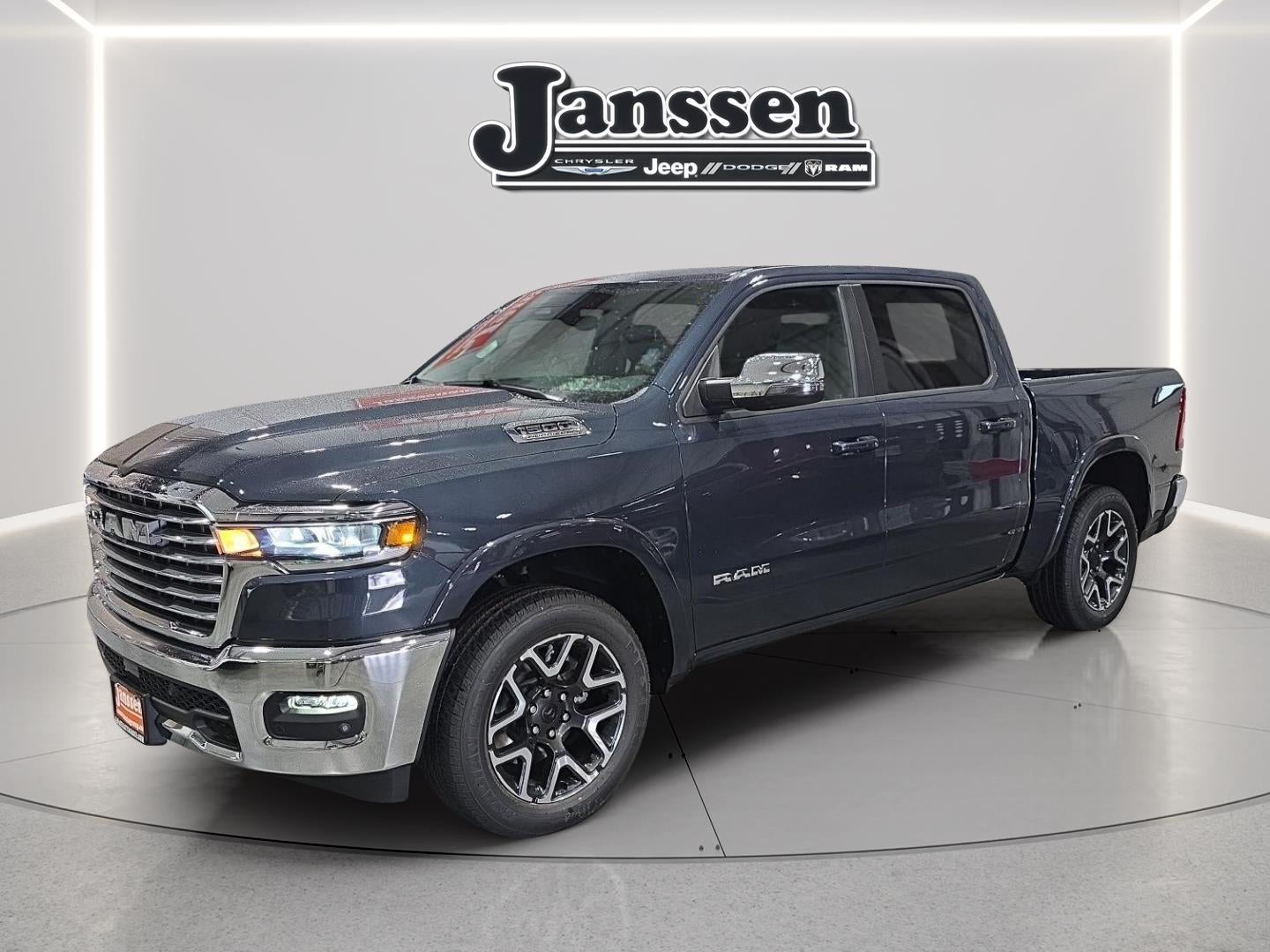 2026 RAM 1500 RAM 1500 LARAMIE CREW CAB 4X4 5'7' BOX