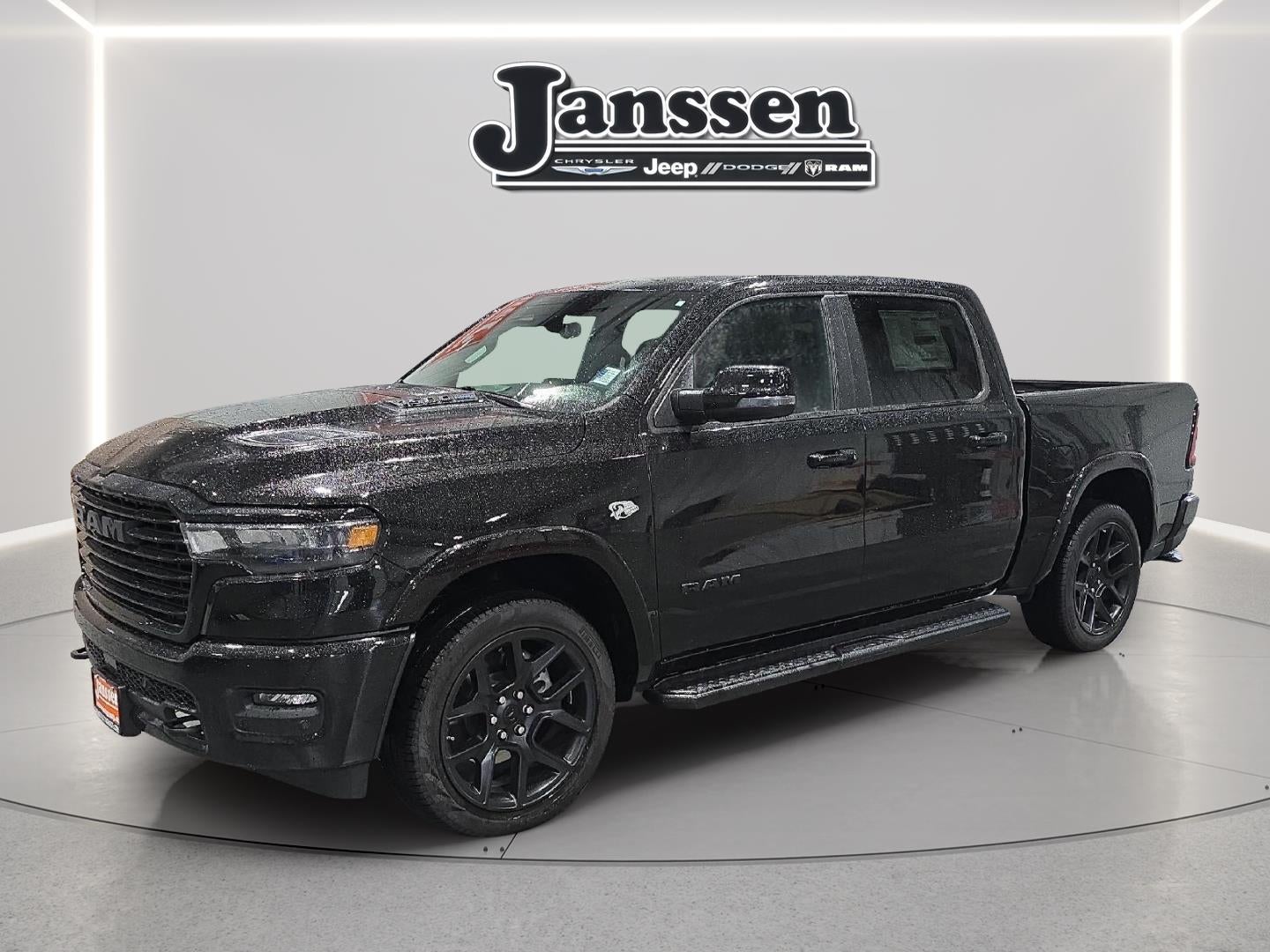 2026 RAM 1500 RAM 1500 LARAMIE CREW CAB 4X4 5'7' BOX