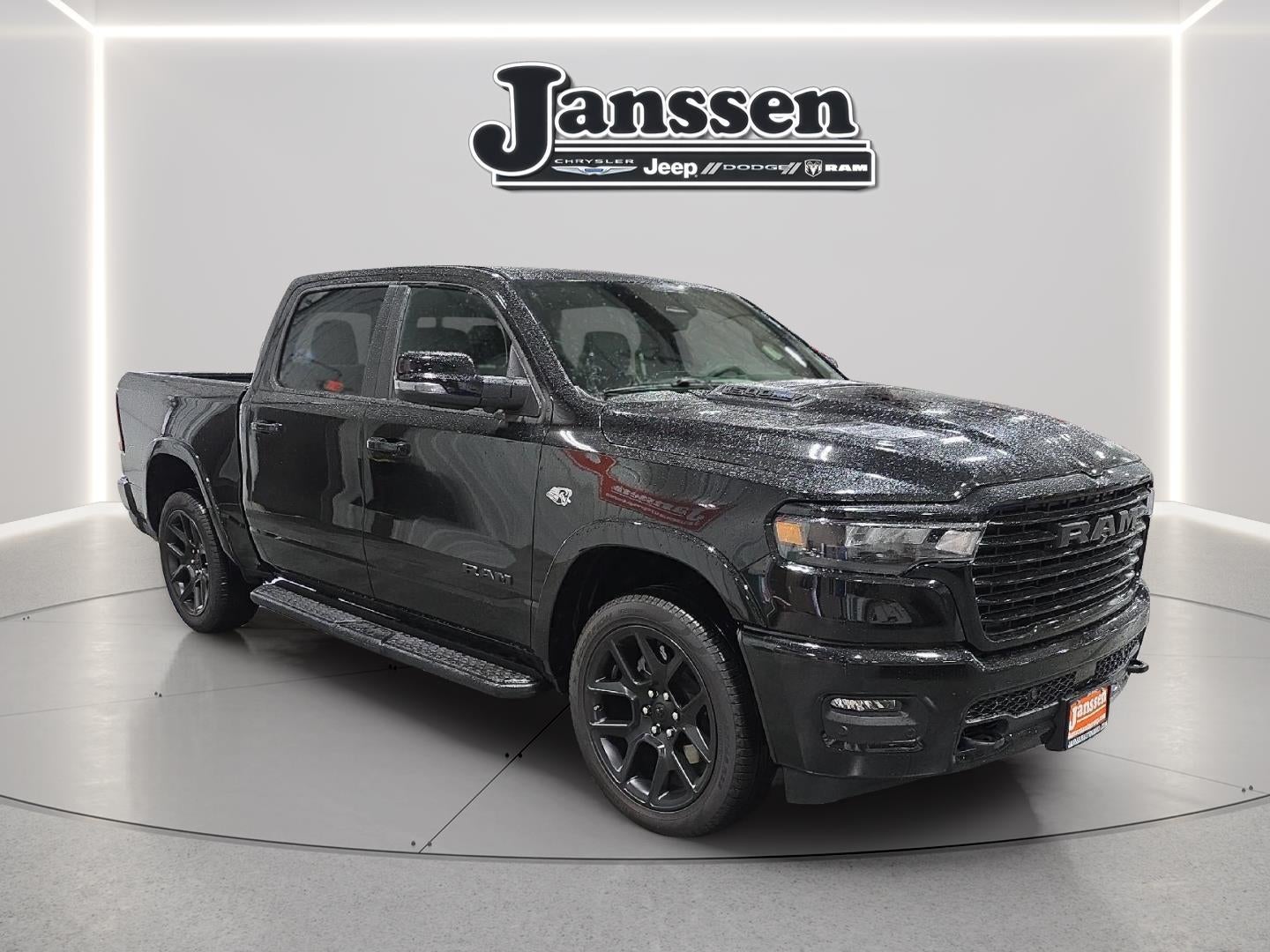 2026 RAM 1500 RAM 1500 LARAMIE CREW CAB 4X4 5'7' BOX