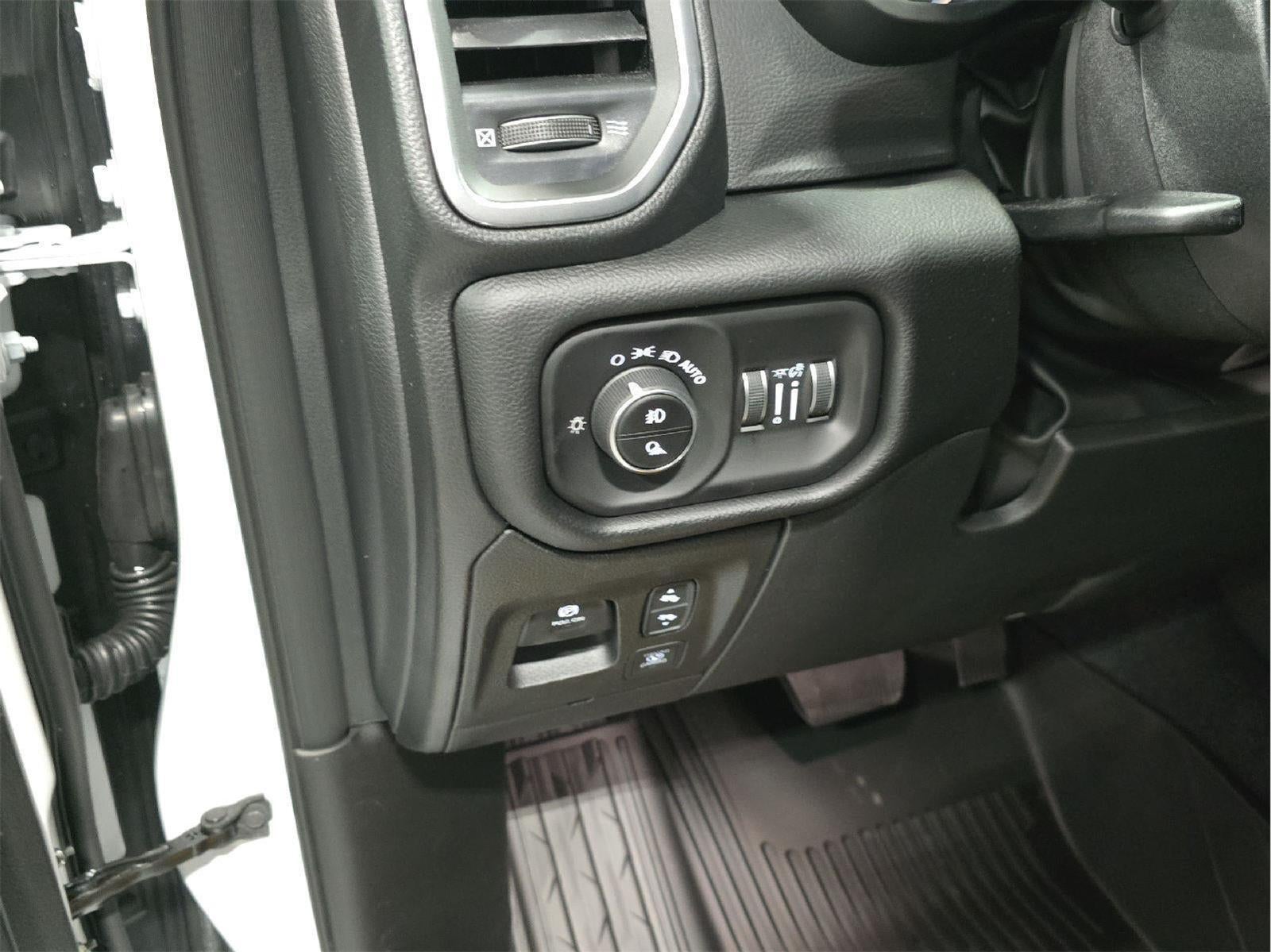 2026 RAM 1500 RAM 1500 LARAMIE CREW CAB 4X4 5'7' BOX