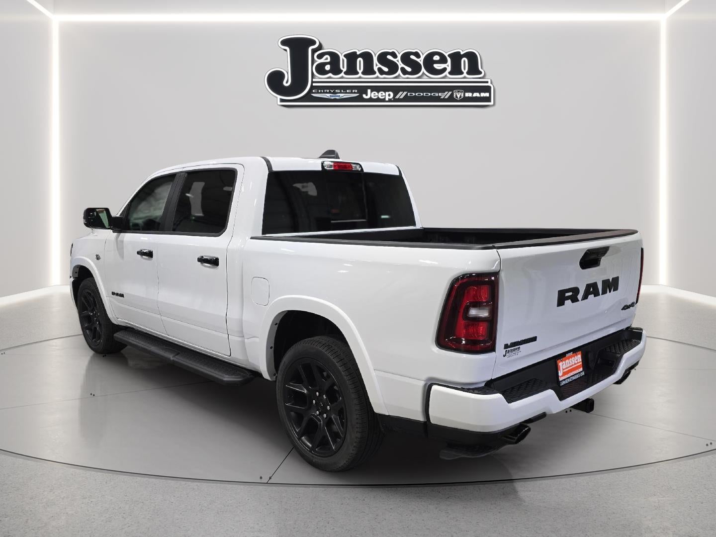 2026 RAM 1500 RAM 1500 LARAMIE CREW CAB 4X4 5'7' BOX