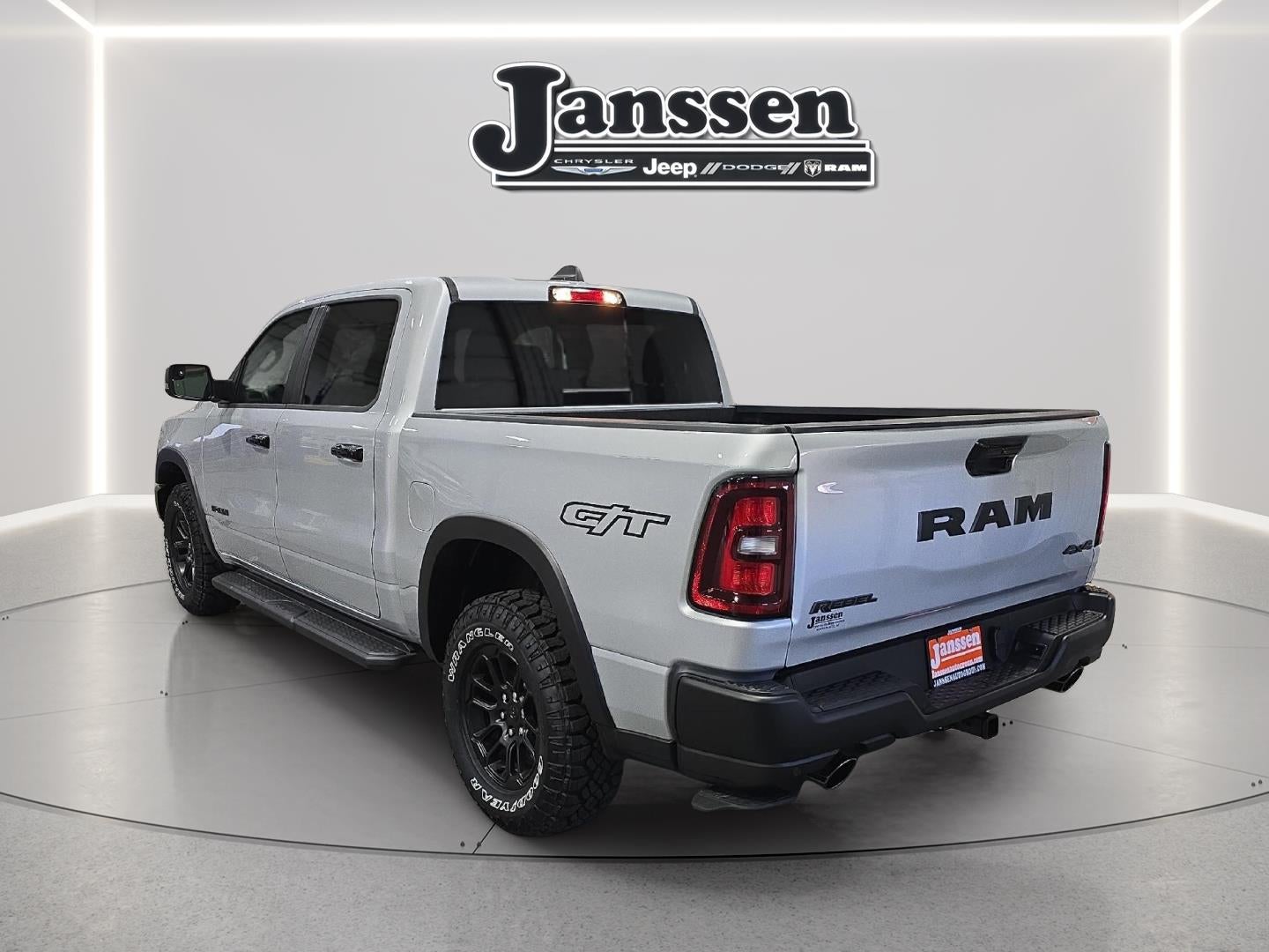 2026 RAM 1500 RAM 1500 REBEL CREW CAB 4X4 5'7' BOX