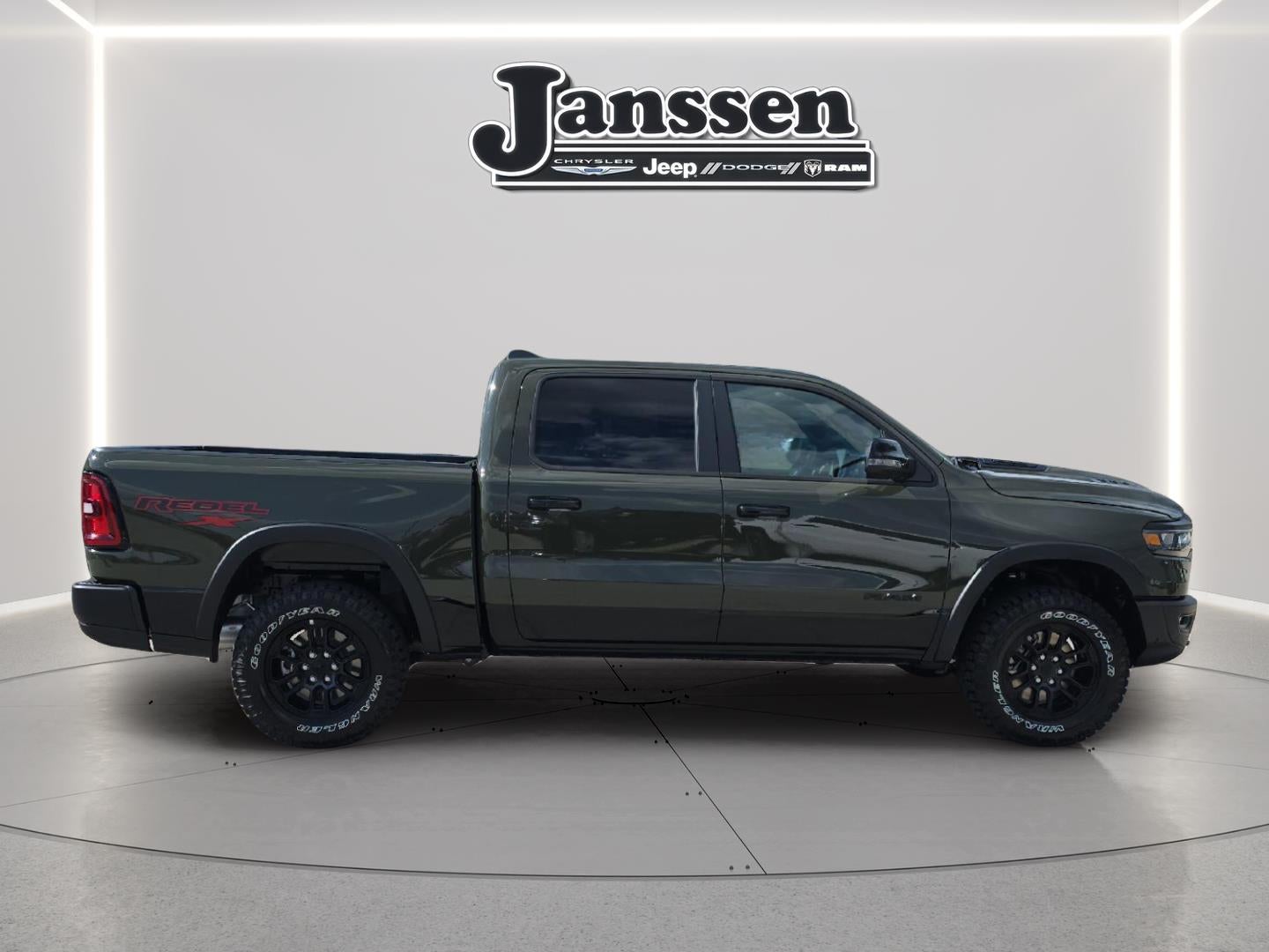 2026 RAM 1500 RAM 1500 REBEL CREW CAB 4X4 5'7' BOX