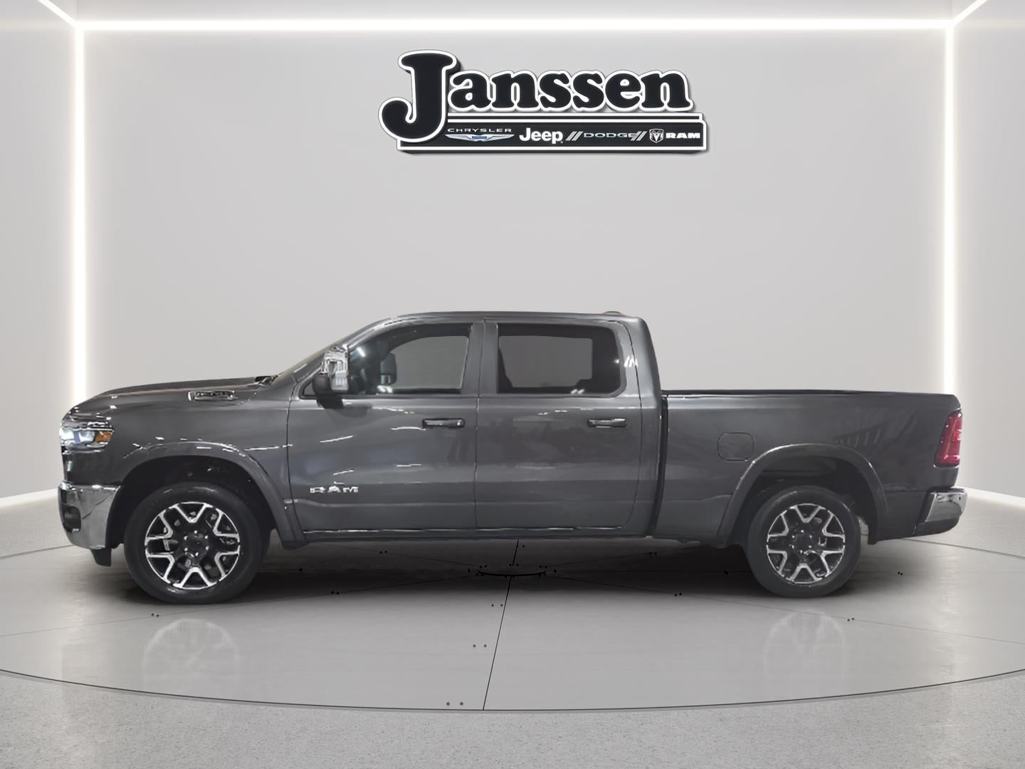 2026 RAM 1500 RAM 1500 LARAMIE CREW CAB 4X4 6'4' BOX