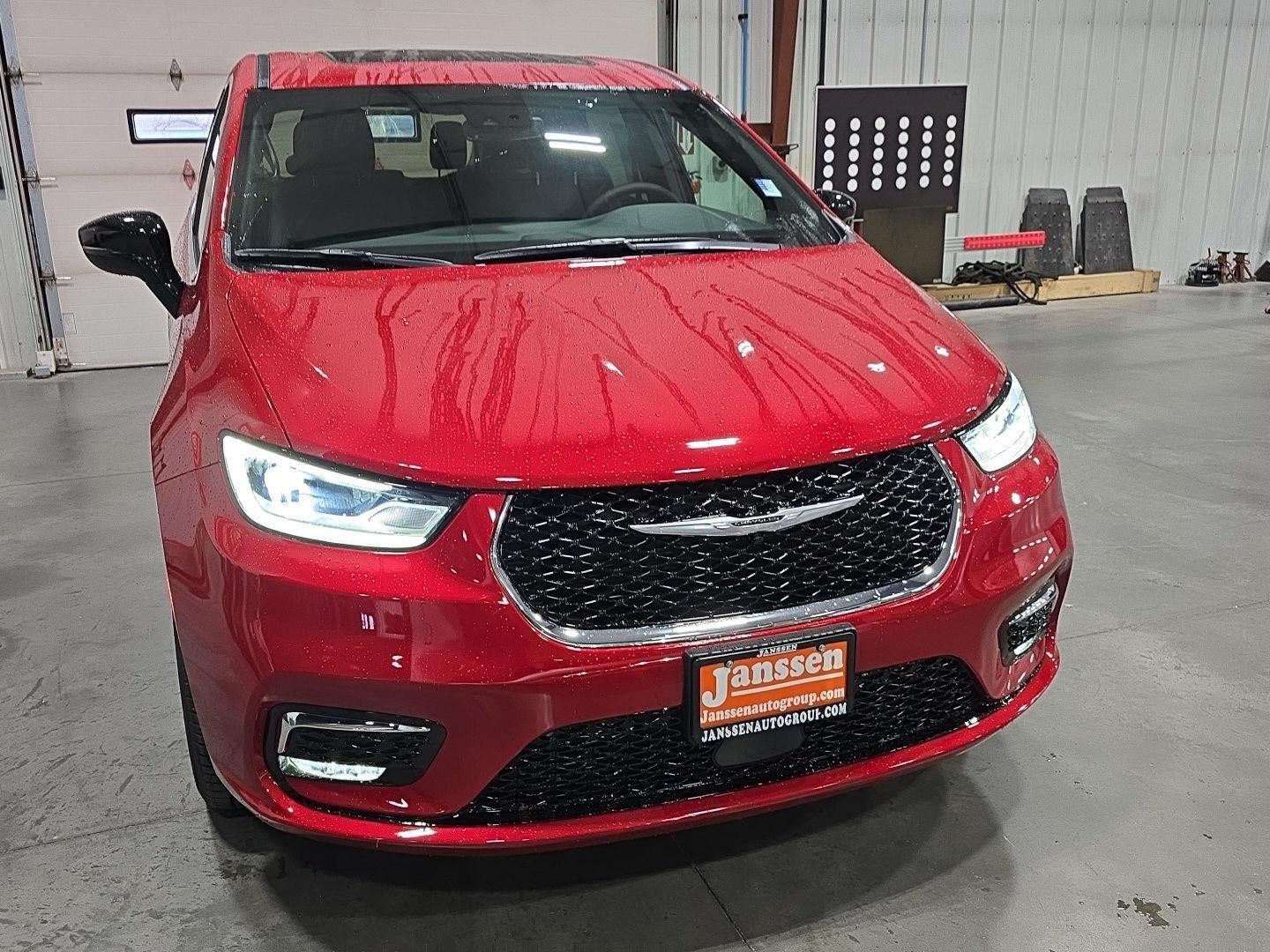 2026 Chrysler Pacifica PACIFICA SELECT AWD