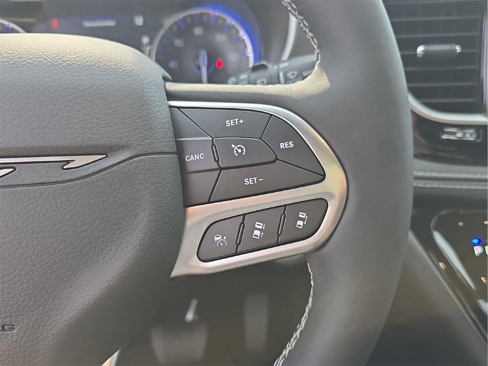 2027 Chrysler Pacifica PACIFICA SELECT AWD