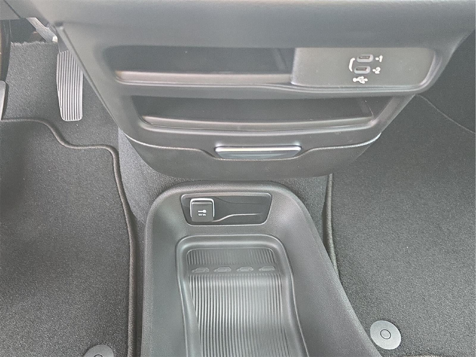 2027 Chrysler Pacifica PACIFICA SELECT AWD