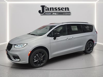 2026 Chrysler Pacifica PACIFICA LIMITED AWD