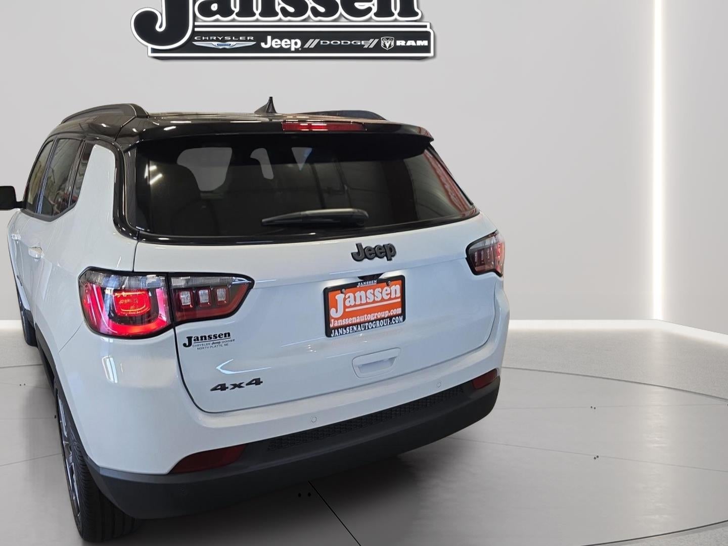 2026 Jeep Compass COMPASS LIMITED ALTITUDE 4X4