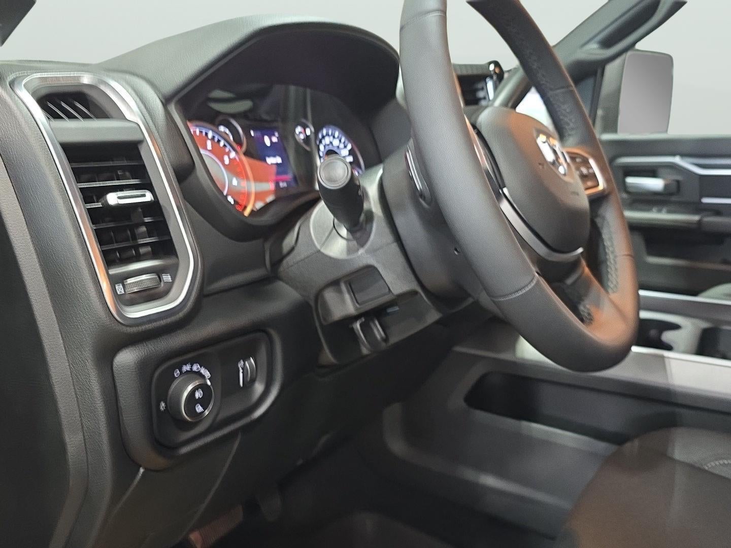 2026 RAM 3500 RAM 3500 BIG HORN CREW CAB 4X4 6'4' BOX