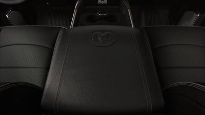 2027 RAM 3500 RAM 3500 LARAMIE CREW CAB 4X4 6'4' BOX