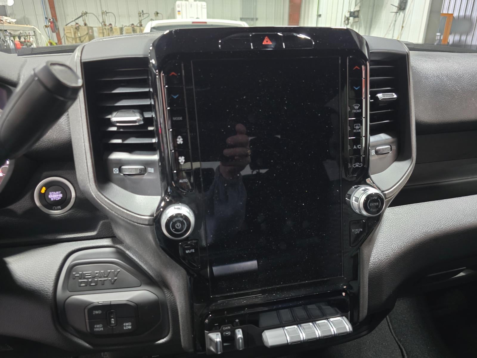 2026 RAM 3500 RAM 3500 TRADESMAN CREW CAB 4X4 8' BOX