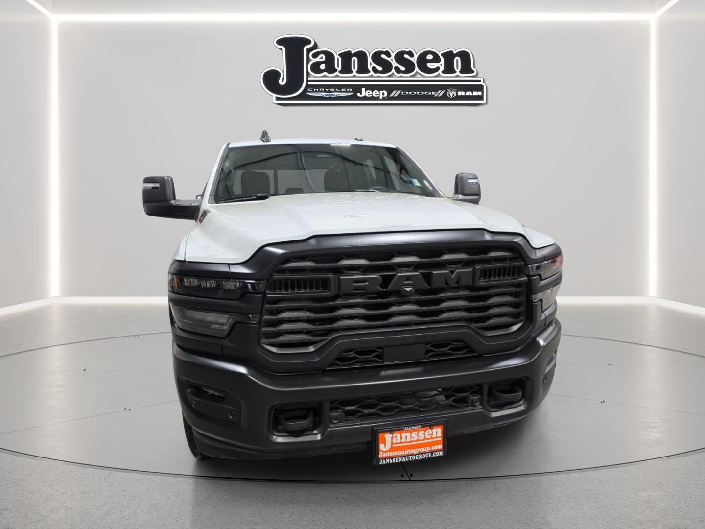 2026 RAM 3500 RAM 3500 TRADESMAN CREW CAB 4X4 8' BOX