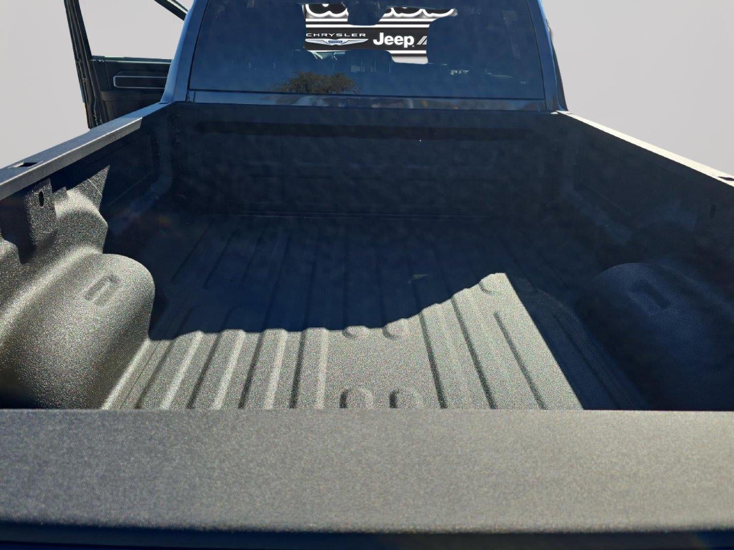 2027 RAM 3500 RAM 3500 BIG HORN CREW CAB 4X4 8' BOX