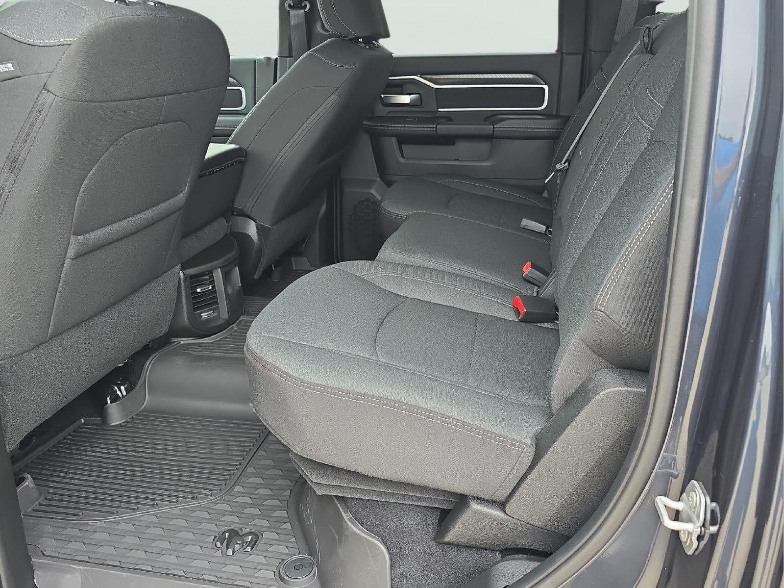 2027 RAM 3500 RAM 3500 BIG HORN CREW CAB 4X4 8' BOX