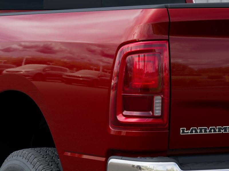 2027 RAM 3500 RAM 3500 LARAMIE CREW CAB 4X4 8' BOX