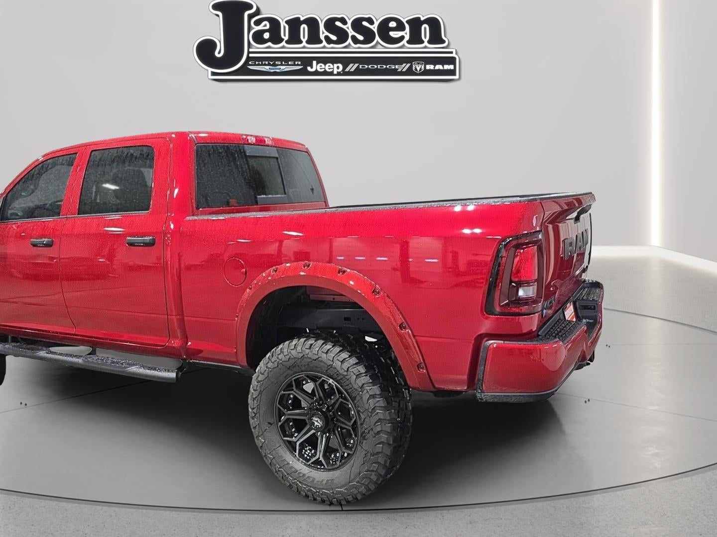 2026 RAM 2500 RAM 2500 BLACK EXPRESS CREW CAB 4X4 6'4' BOX