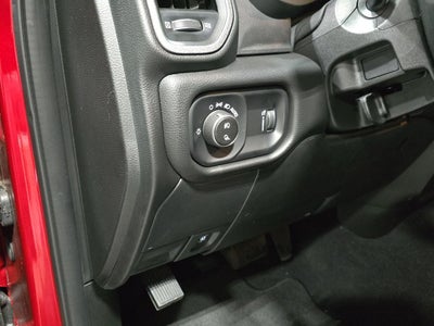 2026 RAM 2500 RAM 2500 BLACK EXPRESS CREW CAB 4X4 6'4' BOX