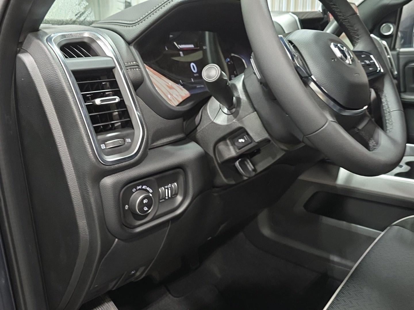 2026 RAM 2500 RAM 2500 LARAMIE CREW CAB 4X4 6'4' BOX