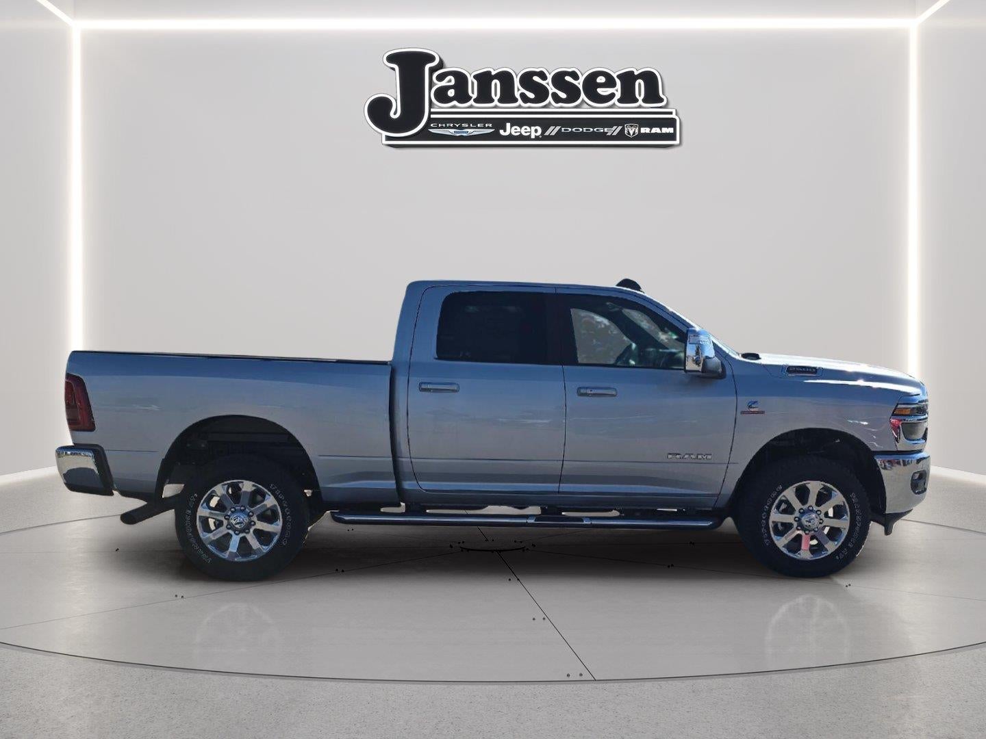 2026 RAM 2500 RAM 2500 LARAMIE CREW CAB 4X4 6'4' BOX