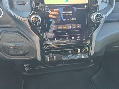 2027 RAM 3500 RAM 3500 TRADESMAN CREW CAB 4X4 8' BOX