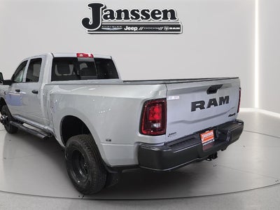 2026 RAM 3500 RAM 3500 TRADESMAN CREW CAB 4X4 8' BOX