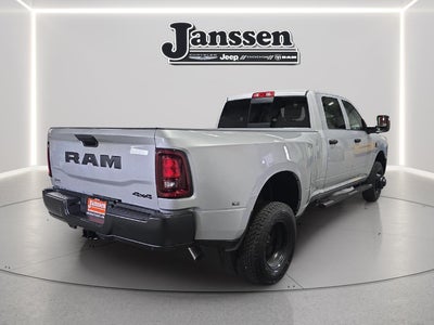 2026 RAM 3500 RAM 3500 TRADESMAN CREW CAB 4X4 8' BOX