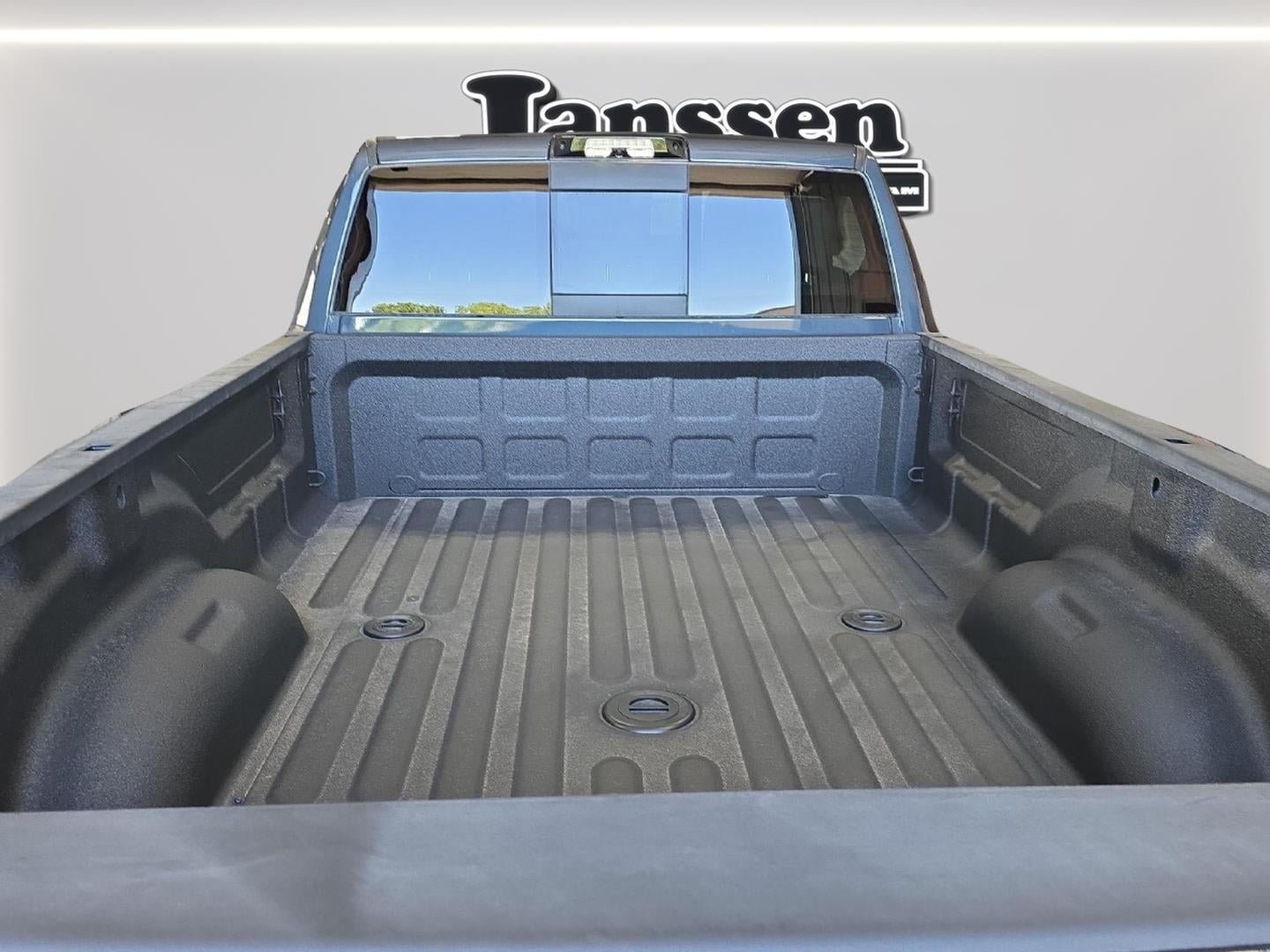 2026 RAM 3500 RAM 3500 LARAMIE CREW CAB 4X4 8' BOX