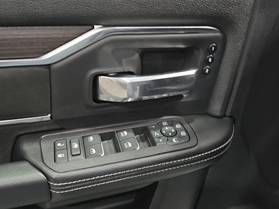 2026 RAM 3500 RAM 3500 LARAMIE CREW CAB 4X4 8' BOX