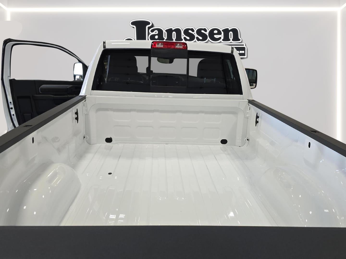 2026 RAM 2500 RAM 2500 TRADESMAN REGULAR CAB 4X4 8' BOX