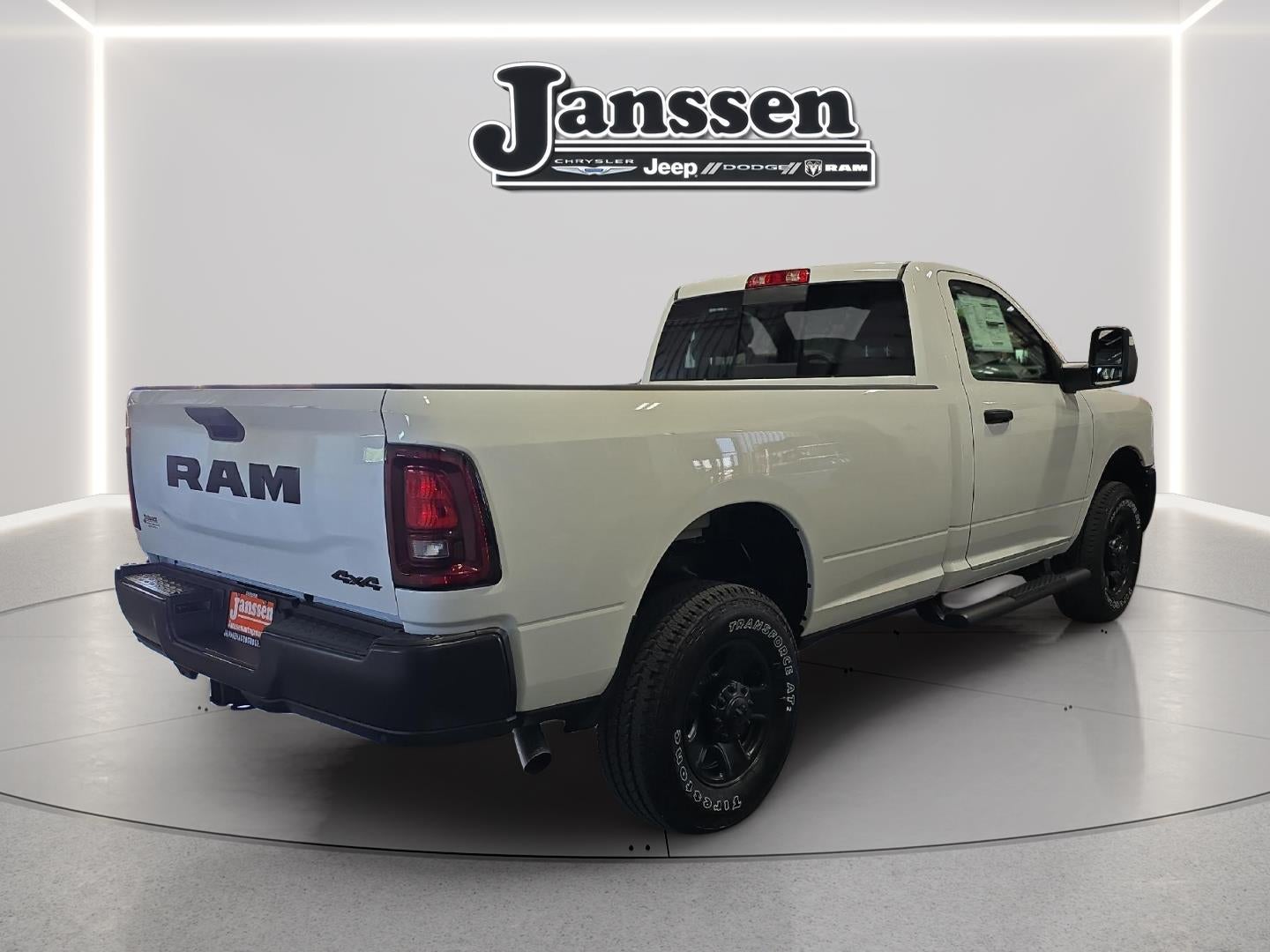 2026 RAM 2500 RAM 2500 TRADESMAN REGULAR CAB 4X4 8' BOX