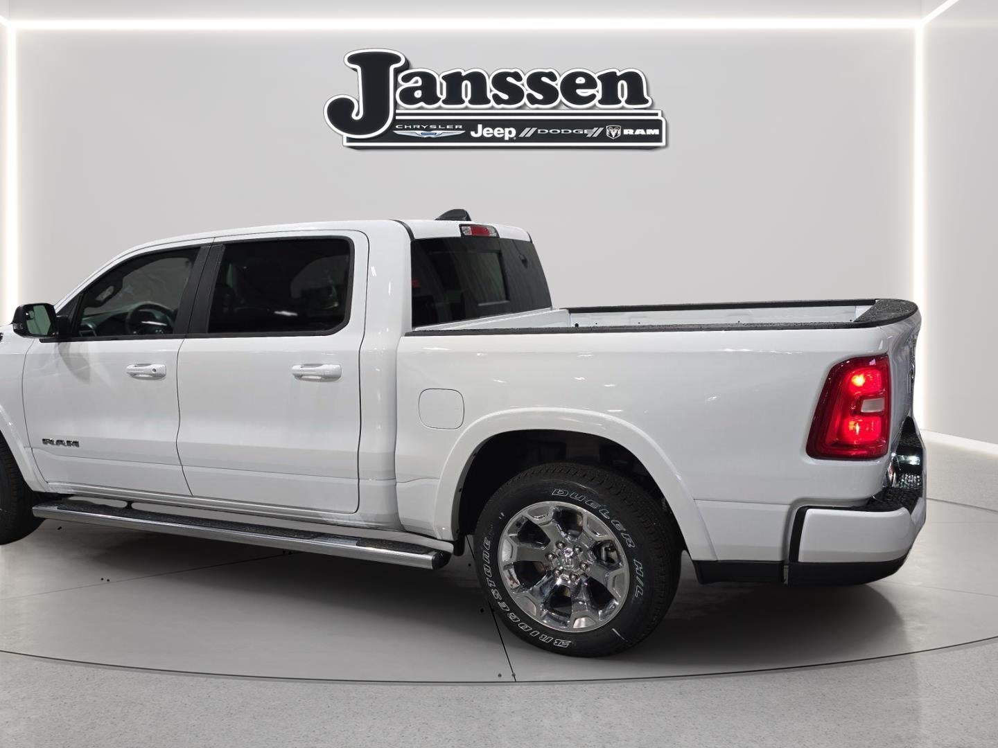 2026 RAM 1500 RAM 1500 BIG HORN CREW CAB 4X4 5'7' BOX
