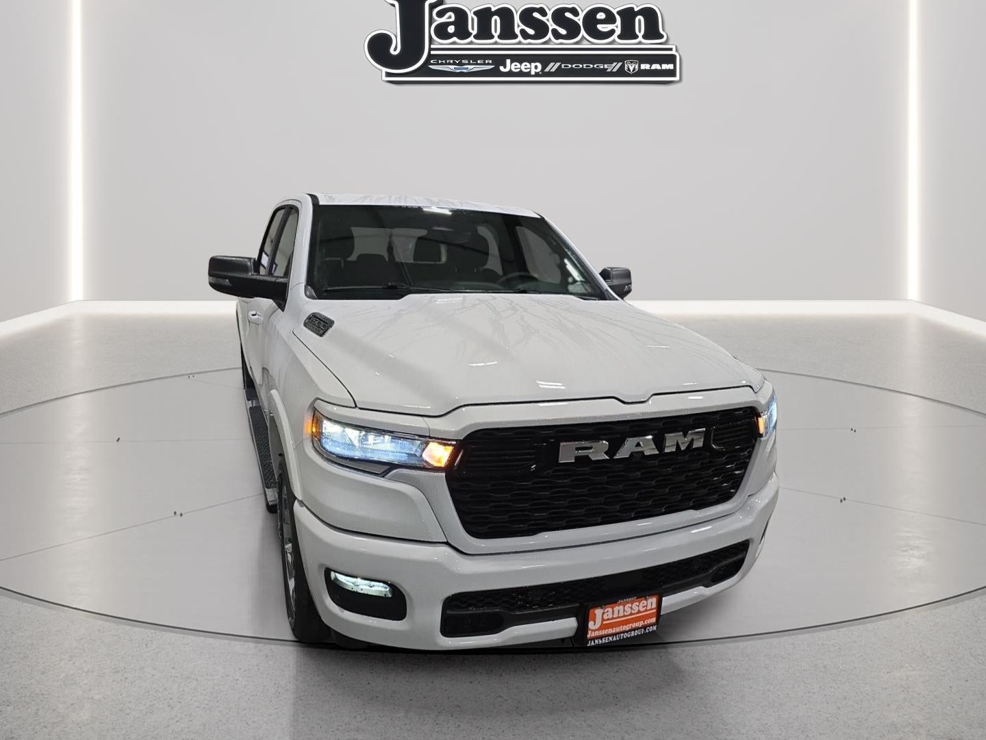 2026 RAM 1500 RAM 1500 BIG HORN CREW CAB 4X4 5'7' BOX