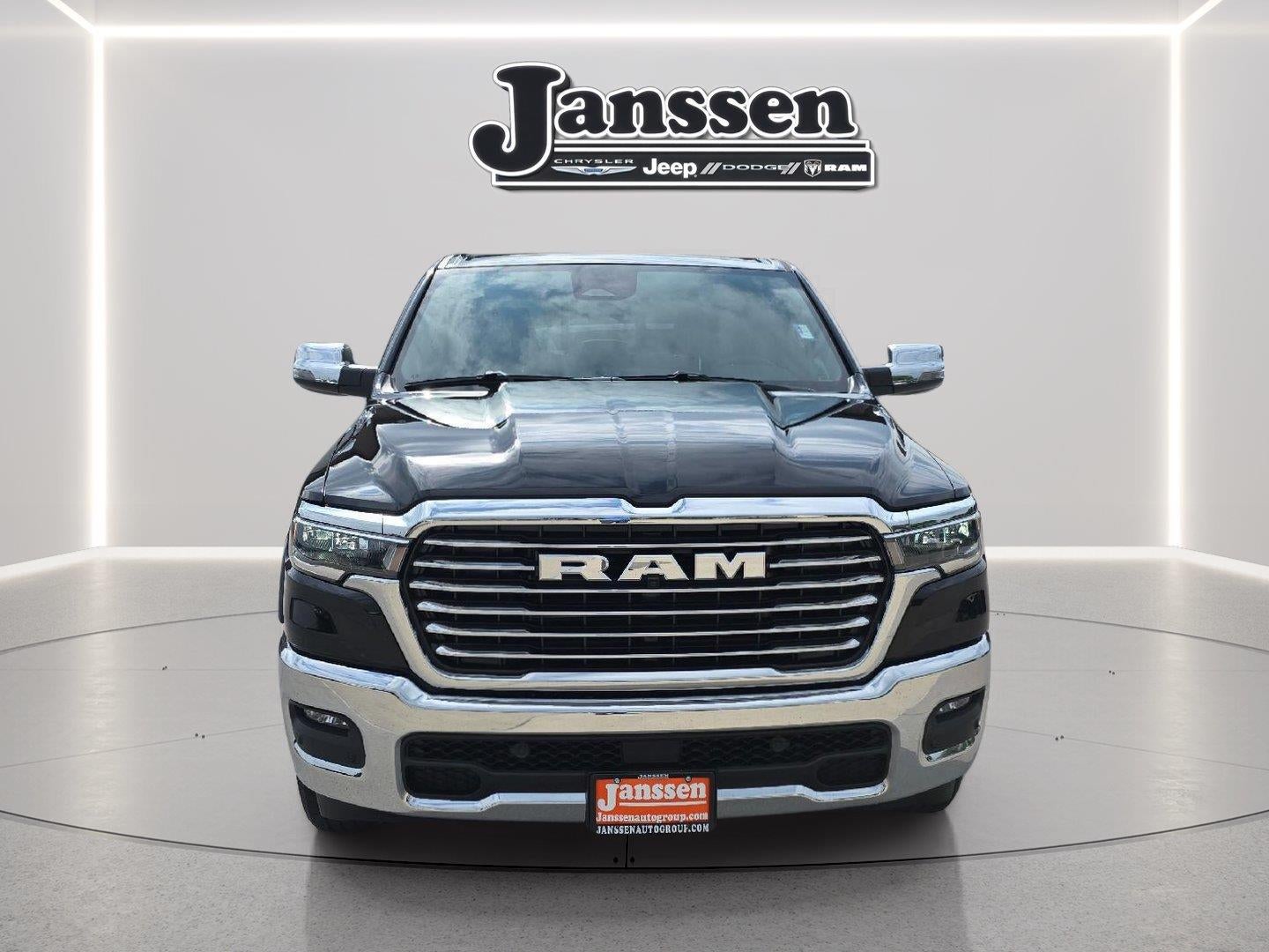 2026 RAM 1500 RAM 1500 LARAMIE CREW CAB 4X4 5'7' BOX