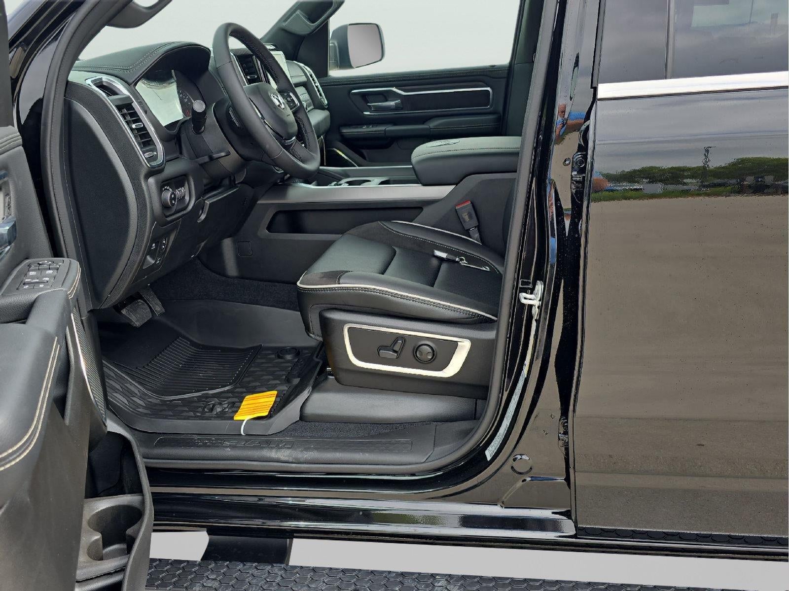 2026 RAM 1500 RAM 1500 LARAMIE CREW CAB 4X4 5'7' BOX
