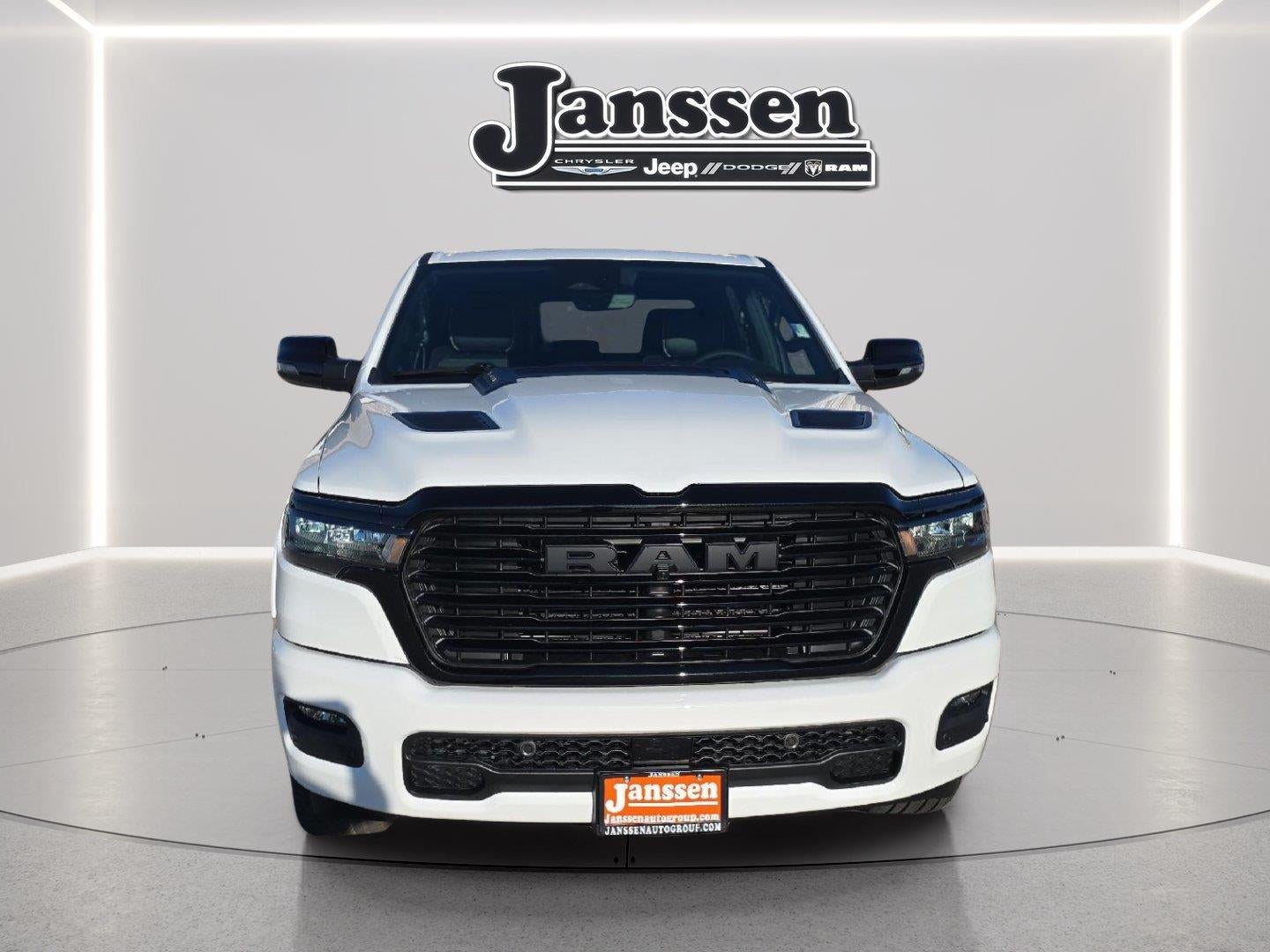 2026 RAM 1500 RAM 1500 LARAMIE CREW CAB 4X4 5'7' BOX