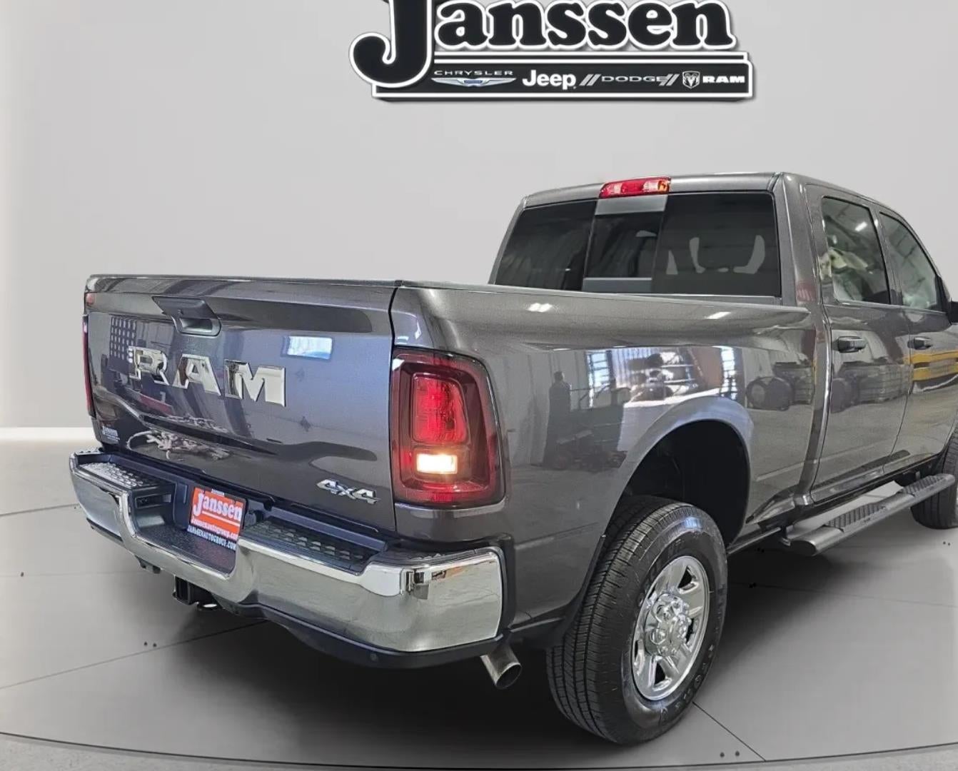 2026 RAM 2500 RAM 2500 TRADESMAN CREW CAB 4X4 6'4' BOX