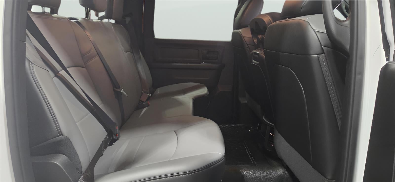 2026 RAM 3500 Chassis Cab RAM 3500 TRADESMAN CREW CAB CHASSIS 4X4 60' CA